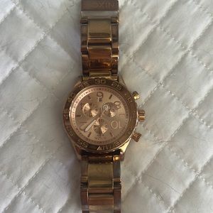 Nixon watch rosegold